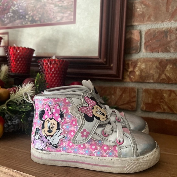 Minnie Mouse Pink High Top Light up Sneakers - Picture 3 of 5